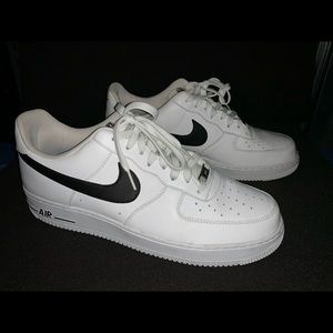 Nike Air Force 1